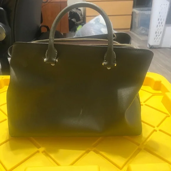 Michael Kors Purse with Wallet - Picture 8 of 10